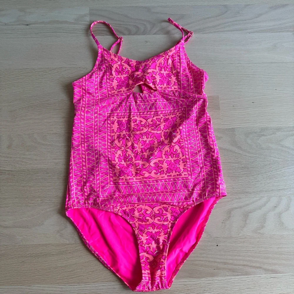 Vineyard‎ Vines Kids Neon Pink Tie Front One-Piece Swimsuit Size XL (16)
